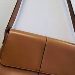 Tasje, ako bolo nahlásené Hermes Eindhoven pomocou iLost