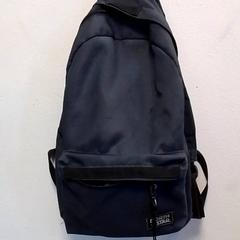 Motxila, gisa salatu by Hermes Eindhoven iLost erabiliz