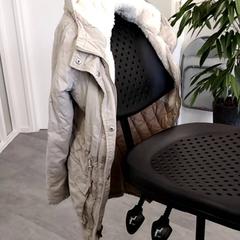 Bunda Beige, jak nahlášeno Arriva Infoshop Enschede pomocí iLost