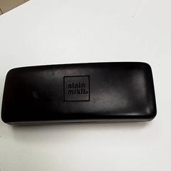 Estuche para lentes, segundo informou ilévia usando iLost