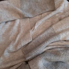 Vest, como reportado por Rotterdam The Hague Airport utilizando o iLost