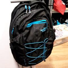 Taška kleding, jak nahlášeno Qbuzz ZHN pomocí iLost