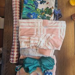 Overige Deken, schrift, paraplu, blouse, tape، كما تم الإبلاغ عنه بواسطة WestCord Hotel Eindhoven عبر iLost