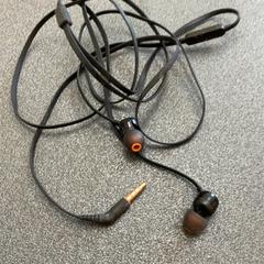 Écouteurs Silikon, a été signalé par Schönbrunn "Group Center" utilisant iLost