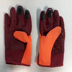 Rukavice, jak nahlášeno Vrije Universiteit Brussel (VUB) pomocí iLost