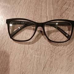 Okuliare, ako bolo nahlásené Van der Valk Hotel Apeldoorn - De Cantharel pomocou iLost