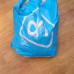 حقائب حمل وحقائب اليد، كما تم الإبلاغ عنه بواسطة GVB عبر iLost