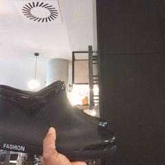 Stivali da pioggia black, come riportato da MEININGER Hotel Vienna Downtown Franz utilizzando iLost