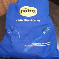 Borsa, come riportato da Rotterdam The Hague Airport utilizzando iLost