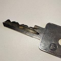 Clés, a été signalé par Regio Antwerpen - Brussel utilisant iLost