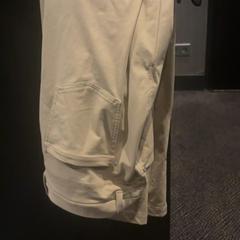 Kalhoty, jak nahlášeno Van der Valk Hotel Utrecht pomocí iLost