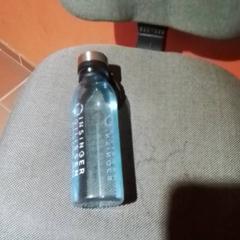 Botella, ha sido reportado por Apenheul con iLost