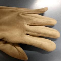 Klær - handschoenen, som rapportert av Regio Antwerpen - Brussel ved bruk av iLost