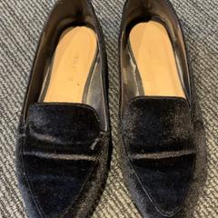 Topánka, ako bolo nahlásené Inntel Hotels Amsterdam Landmark pomocou iLost