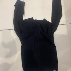 Sweter, zgłoszono przez Johan Cruijff ArenA przy użyciu iLost