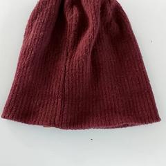 Kleding - Muts, jak nahlášeno Centraal magazijn pomocí iLost