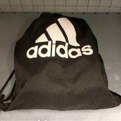 Bag - Turnzak Raoul, som rapportert av Regio Limburg - Leuven ved bruk av iLost
