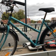 Fietsje Kindermaat turquoise kleur, come riportato da Fietsdepot Diepenbeek utilizzando iLost