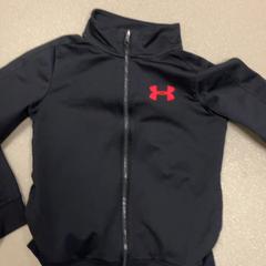 İLost kullanarak Pathé Ypenburg tarafından bildirildiği gibi Yelek Under Armour vestje
