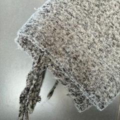 의류 - Sjaal, iLost를 사용하여 Regio Oost-Vlaanderen에 보고됨