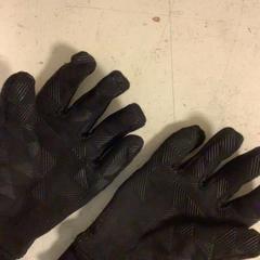 Rękawiczki Zwart, zgłoszono przez Artis przy użyciu iLost
