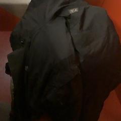 Coat, gemeldet von MEININGER Hotel Bordeaux Gare Saint-Jean über iLost