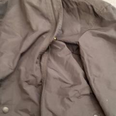 Chaqueta, segundo informou Rotterdam The Hague Airport usando iLost