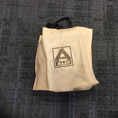 Bolsa, ha sido reportado por Gemeente Nijmegen con iLost