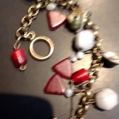 Braccialetto, come riportato da TivoliVredenburg utilizzando iLost