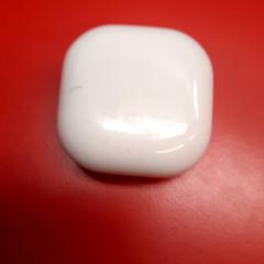 Ecouteur, a été signalé par UvA REC utilisant iLost