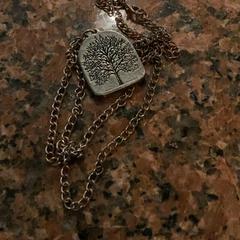 Necklace, segundo informou Pathé Nijmegen usando iLost