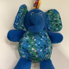 Peluche, ha sido reportado por IKEA鶴浜 con iLost