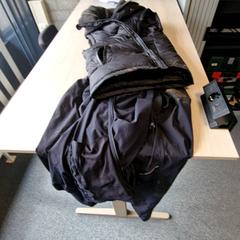 Vestidos kleding, ha sido reportado por Gemeente Roermond con iLost