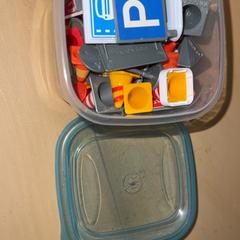 Játék Verkeersbordjes, amint azt Familie Resort Molenwaard az iLost segítségével jelentette.