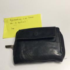 가방 Portemonnee van J. Garnier, iLost를 사용하여 Gemeente Haarlem에 보고됨