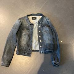 Jas Zwart denim jack, zoals gemeld door Poppodium 013 met iLost