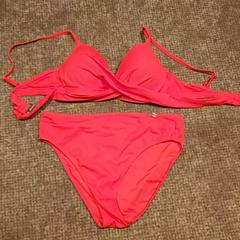 Bikini, rapporterat av Van der Valk Hotel Apeldoorn - De Cantharel med iLost