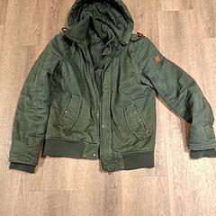 ジャケット がiLostで Connexxion Amstelland-Meerlanden Amstelveen によって報告されました
