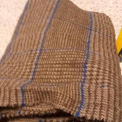 Xaile skjerf, como reportado por IKEA Furuset utilizando o iLost