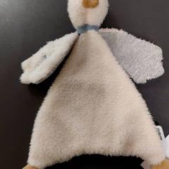 Cuddly slap Pingouin blanc, as reported by IKEA Bayonne Ametzondo using iLost