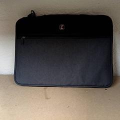 Brašna na notebook Grijs, jak nahlášeno Qbuzz GD Groningen Peizerweg pomocí iLost