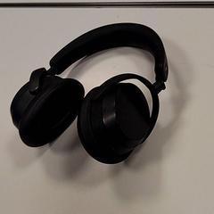 Headphones, as reported by Vrije Universiteit Amsterdam using iLost