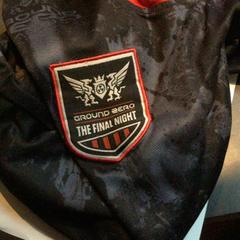 تي شيرت، كما تم الإبلاغ عنه بواسطة TivoliVredenburg عبر iLost