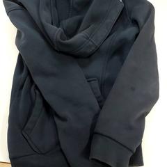 Arropa Trui, gisa salatu by Regio Antwerpen - Brussel iLost erabiliz