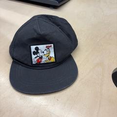 Kappe coole mickey mouse pet, som rapportert av IKEA Zaventem ved bruk av iLost