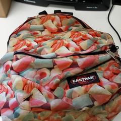 Zaino Turnkledij + Zwemgerief, come riportato da Regio Limburg - Leuven utilizzando iLost