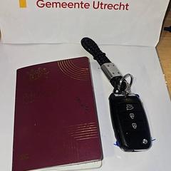 Paspoort + autosleutel, ha sido reportado por Gemeente Utrecht con iLost