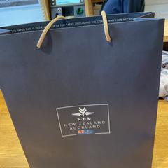 Tote bag, as reported by Designer Outlet Roosendaal using iLost