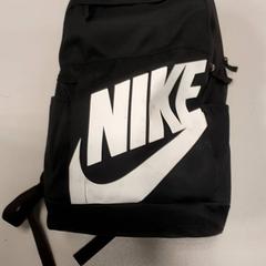 Ryggsäck, rapporterat av Regio West-Vlaanderen med iLost