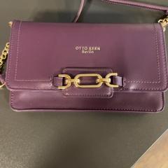 Sac, a été signalé par MEININGER Hotel Dresden Zentrum utilisant iLost